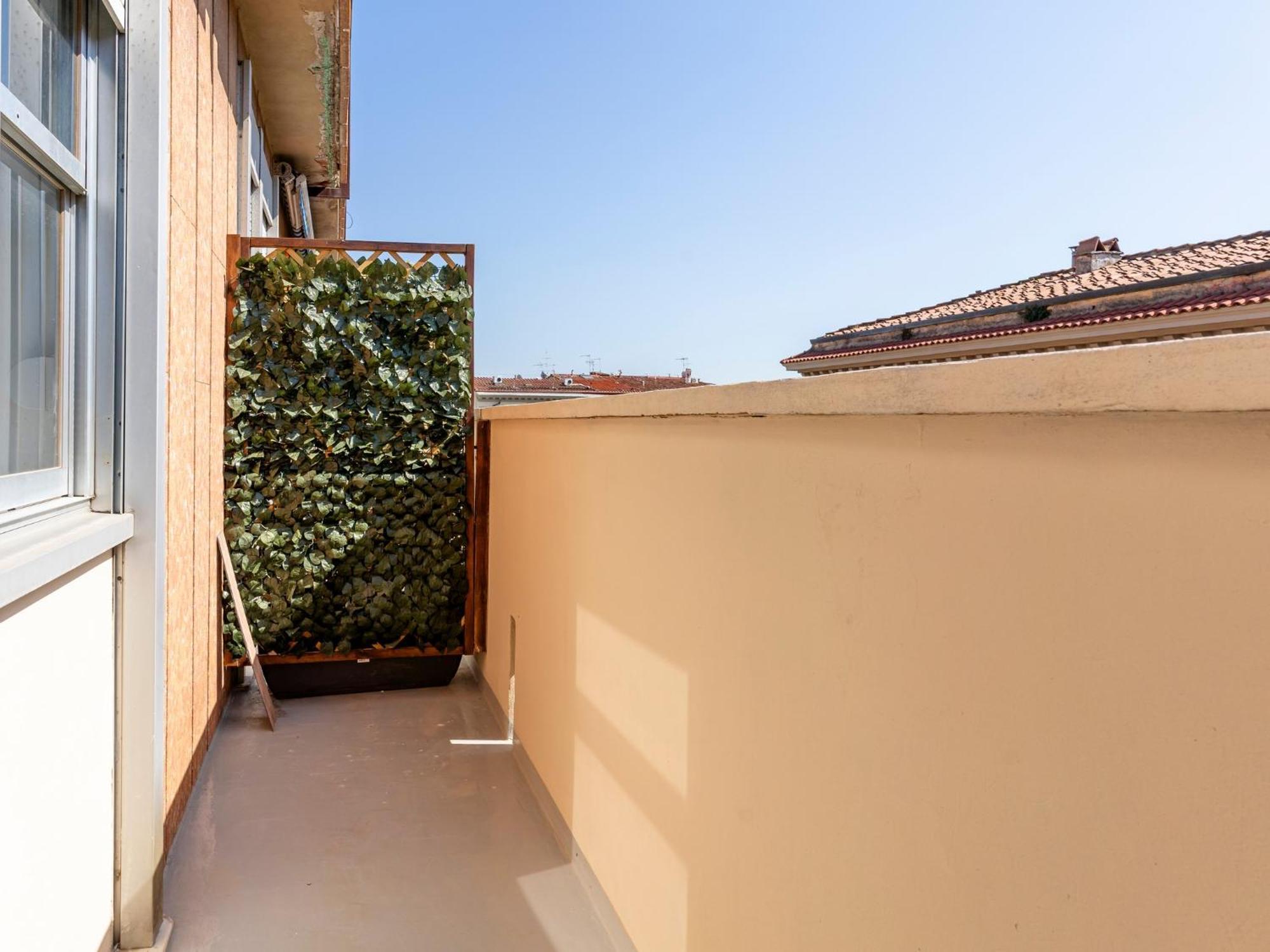 Livorno Central And Modern 2 Apts & 1 Room! Dış mekan fotoğraf